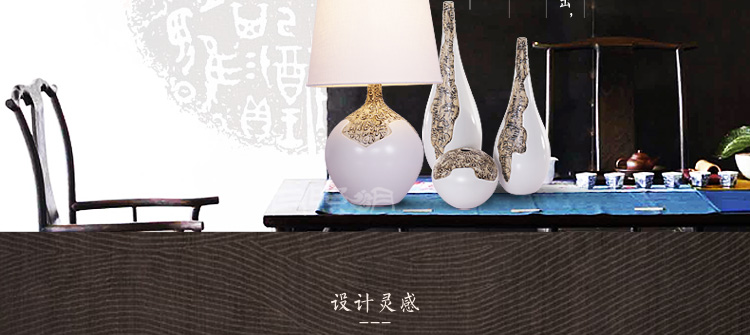 比月照明 现代中式卧室床头书桌角几创意礼品温馨景德镇陶瓷护眼灯学生台灯3568