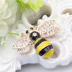 Cute Bee Brooch Pin Women Lapel Pins Flies Insect Christmas Brooches Rhinestone Enamel Animal Jewelry Broches Girl Festival Gift