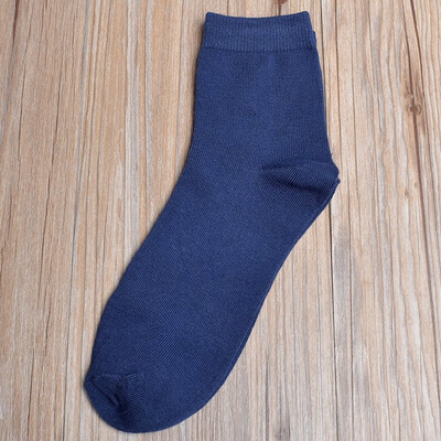 Four seasons mens solid color tube socks casual business mens socks breathable cotton socks NOTEPacking 5 pairs
Four seasons mens solid color tube socks casual business mens socks breathable cotton socks NOTEPacking 5 pairs