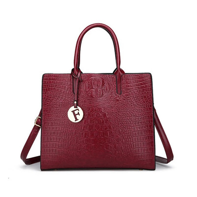 New Alligator 2019 high quality PU Leather Women handBag Fashion big Women Messenger Bag lady Shoulder Bag
New Alligator 2019 high quality PU Leather Women handBag Fashion big Women Messenger Bag lady Shoulder Bag