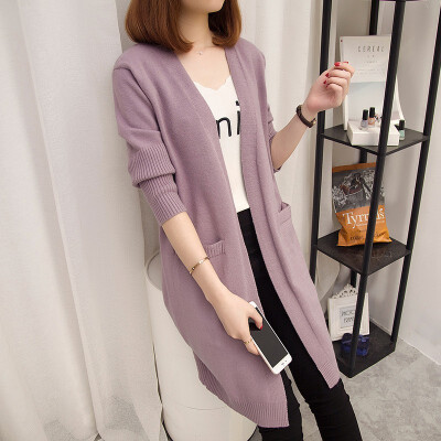 Womens autumnwinter 2018 womens Korean version of solid color baggy knitted cardigan with a slim sweater jacket
Womens autumnwinter 2018 womens Korean version of solid color baggy knitted cardigan with a slim sweater jacket