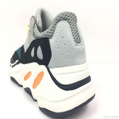 2018 700 static fish skin 700 Wave runner men women running shoes designer sneakers with box mix 12 colors
2018 700 static fish skin 700 Wave runner men women running shoes designer sneakers with box mix 12 colors