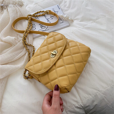 Summer new ins super fire bag female 2019 new Korean version of the wild single shoulder slung fashion rhombic chain bag
Summer new ins super fire bag female 2019 new Korean version of the wild single shoulder slung fashion rhombic chain bag