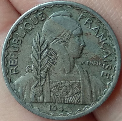18mm French Indochina 10 Ten Cents Coin Random Year Unitary State of French colonial possessions
18mm French Indochina 10 Ten Cents Coin Random Year Unitary State of French colonial possessions