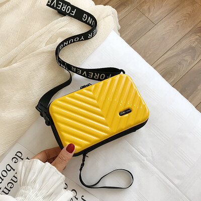Senior sense of foreign style womens bags summer popular box small bag new 2019ins hand bag slung small square bag
Senior sense of foreign style womens bags summer popular box small bag new 2019ins hand bag slung small square bag