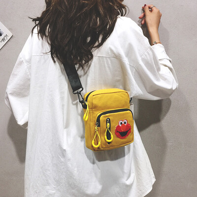 Net red foreign small bag female bag 2019 new fashion canvas bag summer small fresh wild ins messenger bag
Net red foreign small bag female bag 2019 new fashion canvas bag summer small fresh wild ins messenger bag