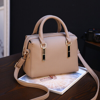 Handbag handbags new hot sale 2018 spring&summer explosion models fashion wild shoulder diagonal bag
Handbag handbags new hot sale 2018 spring&summer explosion models fashion wild shoulder diagonal bag