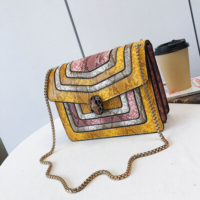 Qiao Bani 2019 new European&American style fashion BV hit color hot snake head flip bag shoulder diagonal trend handbags
Qiao Bani 2019 new European&American style fashion BV hit color hot snake head flip bag shoulder diagonal trend handbags