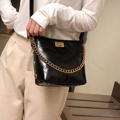 Broadband small bag female 2019 new rhombic chain bucket bag retro wild shoulder ulzzang Messenger bag
Broadband small bag female 2019 new rhombic chain bucket bag retro wild shoulder ulzzang Messenger bag