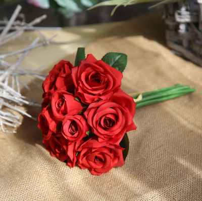 Rose flower artificial flower simulation flower Wedding bouquet home decoration
Rose flower artificial flower simulation flower Wedding bouquet home decoration