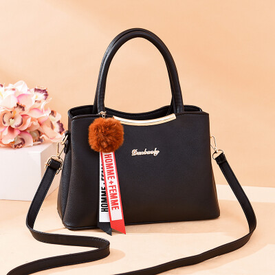 Ladies bag 2019 new small fashion single shoulder Messenger bag PU leather small bag handbag female bag simple Korean version of the tide
Ladies bag 2019 new small fashion single shoulder Messenger bag PU leather small bag handbag female bag simple Korean version of the tide