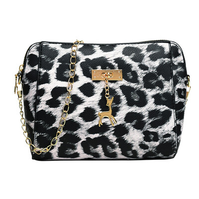 Women Small Shoulder Bag Leopard Print Messenger Bags With Deer Pendant Fashion Chain Crossbody Bag Clutch T10
Women Small Shoulder Bag Leopard Print Messenger Bags With Deer Pendant Fashion Chain Crossbody Bag Clutch T10