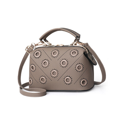 Female bag 2019 new bag female Korean version of the stereo PU leather fashion handbags Messenger shoulder bag
Female bag 2019 new bag female Korean version of the stereo PU leather fashion handbags Messenger shoulder bag