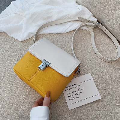 Bucket bag female new Korean version of the simple wild hit color lock buckle shoulder Messenger bag tide
Bucket bag female new Korean version of the simple wild hit color lock buckle shoulder Messenger bag tide