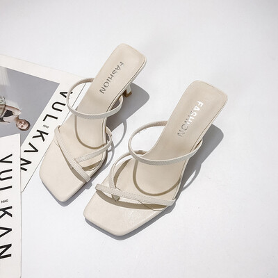 Korean-style beach resort fine belt high-heels high-heels high-heels&cool slippers women in summer through 2019 new styl
Korean-style beach resort fine belt high-heels high-heels high-heels&cool slippers women in summer through 2019 new styl