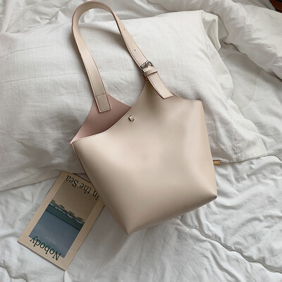Net Red 2019 with the Korean version of a large capacity package one - shoulder shopping bag bucket bag bag
Net Red 2019 with the Korean version of a large capacity package one - shoulder shopping bag bucket bag bag
