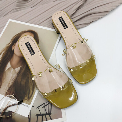 Thick heel rivet slippers women summer 2019 new Joker student non-slip sandals fashion wear high heels
Thick heel rivet slippers women summer 2019 new Joker student non-slip sandals fashion wear high heels
