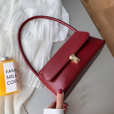 Advanced foreign gas bag simple retro bag new 2019 network celebrity lock single shoulder bag leisure oblique satchel bag
Advanced foreign gas bag simple retro bag new 2019 network celebrity lock single shoulder bag leisure oblique satchel bag