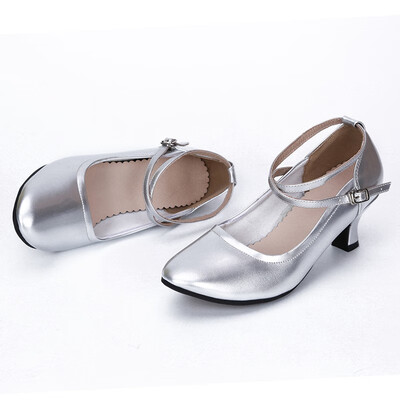 YAGEYAN modern dance shoes soft bottom dance shoes patent leather square dance shoes dance shoes 4198
YAGEYAN modern dance shoes soft bottom dance shoes patent leather square dance shoes dance shoes 4198