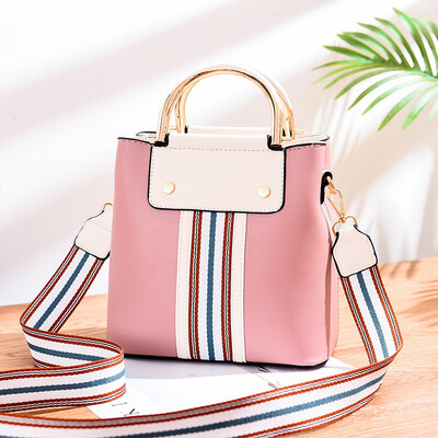 Womens bag 2019 summer new bag Europe&America PU leather fashion handbags Messenger shoulder bag
Womens bag 2019 summer new bag Europe&America PU leather fashion handbags Messenger shoulder bag