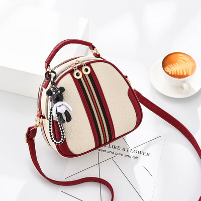 Summer ladys new fashionable Korean version handbag fashionable single shoulder slanting bag Baitie ins lady bag
Summer ladys new fashionable Korean version handbag fashionable single shoulder slanting bag Baitie ins lady bag