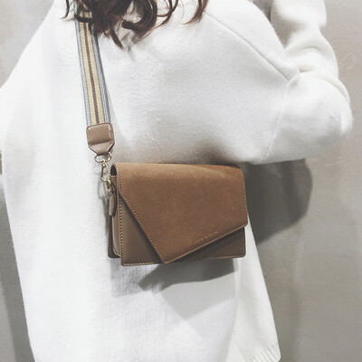 Summer small fresh bag female 2019 new wave Korean version of the fashion hit color wild broadband shoulder slung small square bag
Summer small fresh bag female 2019 new wave Korean version of the fashion hit color wild broadband shoulder slung small square bag
