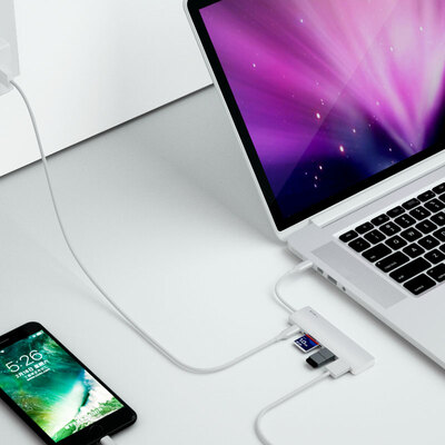 Will be beautiful BUBM Apple laptop macbookpro adapter usb30 cable converter type-c docking station HDMI conversion silver TCH-T01
Will be beautiful BUBM Apple laptop macbookpro adapter usb30 cable converter type-c docking station HDMI conversion silver TCH-T01