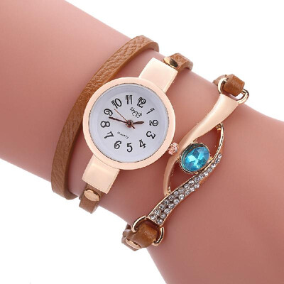 Fashion Vintage Rhinestone Watch Embedded Sapphire Peacock Eye Stylish Winding Women Wrist Watch
Fashion Vintage Rhinestone Watch Embedded Sapphire Peacock Eye Stylish Winding Women Wrist Watch