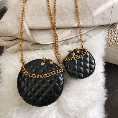 Qiao Bani 2019 new Korean chic fashion five-star chain trend size single shoulder diagonal round handbag
Qiao Bani 2019 new Korean chic fashion five-star chain trend size single shoulder diagonal round handbag