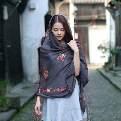 Spring&autumn new national wind cashew flower cotton&linen scarf embroidery shawl retro embroidered silk scarf female travel shawl
Spring&autumn new national wind cashew flower cotton&linen scarf embroidery shawl retro embroidered silk scarf female travel shawl
