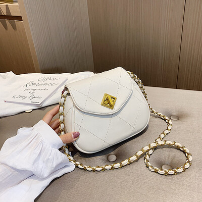 Girls small bag new Korean fashion wild rhombic chain small square bag shoulder Messenger bag tide
Girls small bag new Korean fashion wild rhombic chain small square bag shoulder Messenger bag tide