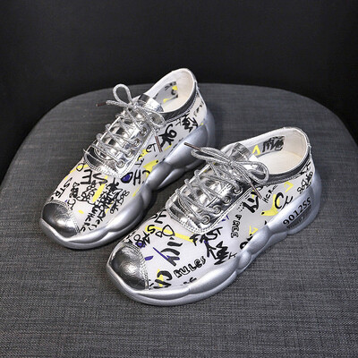 Korean version of summer new screen face hollowed out letter graffiti thick-bottomed pine cake slope heel wearing father shoes spo
Korean version of summer new screen face hollowed out letter graffiti thick-bottomed pine cake slope heel wearing father shoes spo