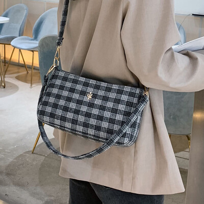 2019 popular bag handbags new medieval bag portable underarm bag fashion Messenger bag wild ins shoulder bag
2019 popular bag handbags new medieval bag portable underarm bag fashion Messenger bag wild ins shoulder bag