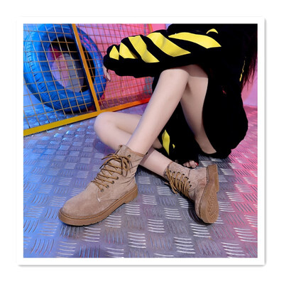 2018 autumn new student boots Korean version of the wild winter shoes Martin boots female British wind
2018 autumn new student boots Korean version of the wild winter shoes Martin boots female British wind