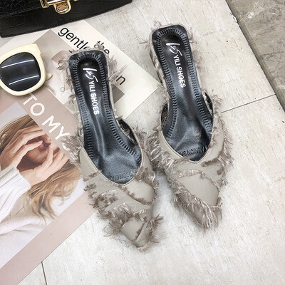 Chic slippers women spring 2019 new Joker Korean version of the outer wear Baotou thick heel half slippers fashion pointed slipper
Chic slippers women spring 2019 new Joker Korean version of the outer wear Baotou thick heel half slippers fashion pointed slipper
