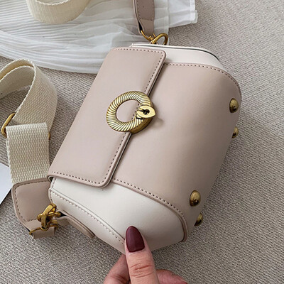 North bag foreign style womens bag 2019 new Korean fashion Joker shoulder Messenger bag summer texture small square bag
North bag foreign style womens bag 2019 new Korean fashion Joker shoulder Messenger bag summer texture small square bag