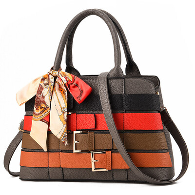 Ladies bag 2019 new PU leather fashion shoulder Messenger bag wild small bag handbags handbags simple generation
Ladies bag 2019 new PU leather fashion shoulder Messenger bag wild small bag handbags handbags simple generation