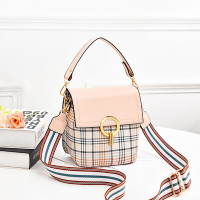 Summer womens new fashionable bucket bag in summer with one shoulder&slanting Bag Girl
Summer womens new fashionable bucket bag in summer with one shoulder&slanting Bag Girl