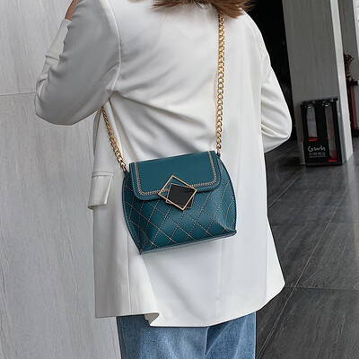 Ins super fire small bag female 2019 summer new foreign gas ladies messenger bag simple Korean version of the rhombic chain bag
Ins super fire small bag female 2019 summer new foreign gas ladies messenger bag simple Korean version of the rhombic chain bag