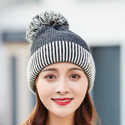 Fallwinter new solid color letters wool hat button couples warm hat simple curling Joker casual knit hat
Fallwinter new solid color letters wool hat button couples warm hat simple curling Joker casual knit hat