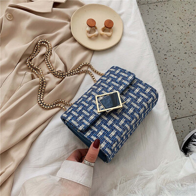 Girls small bag new Korean version of the wild Messenger bag chain simple fashion small square package tide
Girls small bag new Korean version of the wild Messenger bag chain simple fashion small square package tide