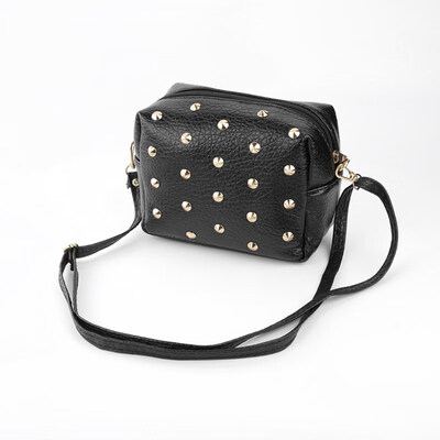 Fashion Lightweight Faux Leather Rivet Shoulder Bag Women Shopping Pouch Handbag
Fashion Lightweight Faux Leather Rivet Shoulder Bag Women Shopping Pouch Handbag
