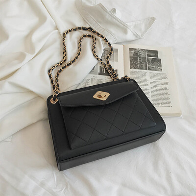 French minority womens bag fashion retro chic chain bag new 2019 Joker shoulder bag slung small square bag
French minority womens bag fashion retro chic chain bag new 2019 Joker shoulder bag slung small square bag