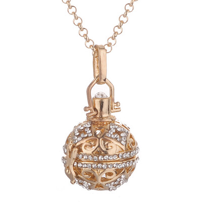 Vintage Crystal Ball Hollow Lantern Fragrance Cage Necklace Collarbone Chain Cage Locket Chime Pendant Necklace Gift
Vintage Crystal Ball Hollow Lantern Fragrance Cage Necklace Collarbone Chain Cage Locket Chime Pendant Necklace Gift