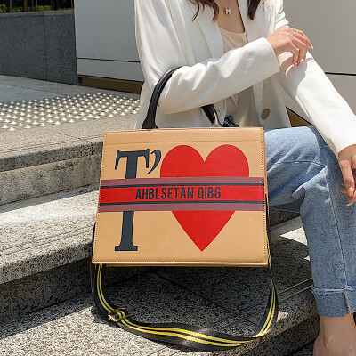 Bag female 2019 Korean version of the new canvas shopping bag shoulder bag love with the large-capacity tote bag
Bag female 2019 Korean version of the new canvas shopping bag shoulder bag love with the large-capacity tote bag