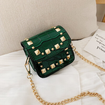 Ins texture Korean version of Joker fashion mini bag retro crocodile pattern chain bag 2019 new slung womens bags
Ins texture Korean version of Joker fashion mini bag retro crocodile pattern chain bag 2019 new slung womens bags