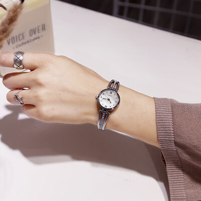 Ins Han Feng chic Simple Korean Retro Art Watch Female Middle School Students Leisure Temperament Academic Style Waterproof
Ins Han Feng chic Simple Korean Retro Art Watch Female Middle School Students Leisure Temperament Academic Style Waterproof