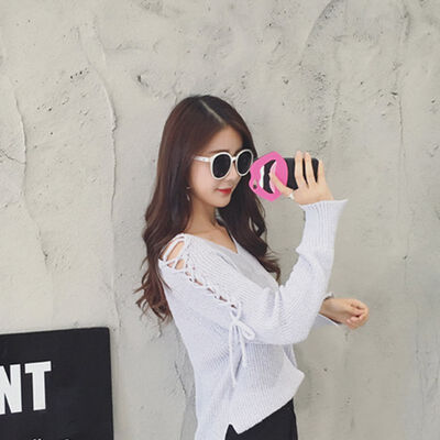 White V-Neck Long Sleeve Lace Up Hollow Out Pullover Women Knitted Sweater Sleeves Split Female 2019 Autumn Winter Sweaters
White V-Neck Long Sleeve Lace Up Hollow Out Pullover Women Knitted Sweater Sleeves Split Female 2019 Autumn Winter Sweaters