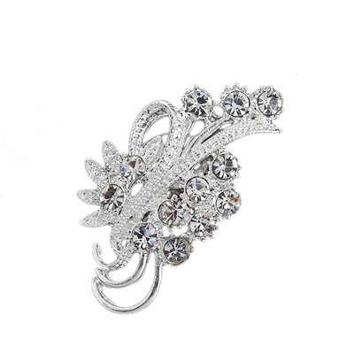 Women Fashion Sweater Accessories Simple Delicate Crystal Brooches Silver Plated Flower Shape Brooch Pins
Women Fashion Sweater Accessories Simple Delicate Crystal Brooches Silver Plated Flower Shape Brooch Pins