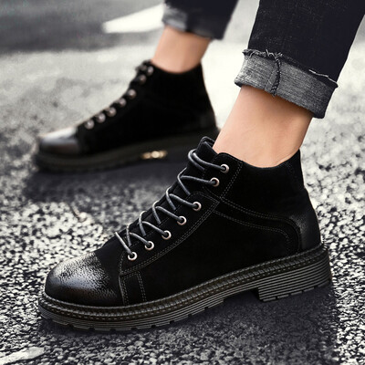 Autumn&summer new in the Martin boots mens casual Korean version of the trend in the tube high state short boots wild tooling mens boots
Autumn&summer new in the Martin boots mens casual Korean version of the trend in the tube high state short boots wild tooling mens boots